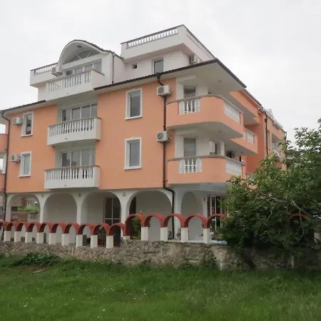 Pensionat Guest Nia Elis Kiten (Burgas)